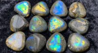 top labradorite display stones